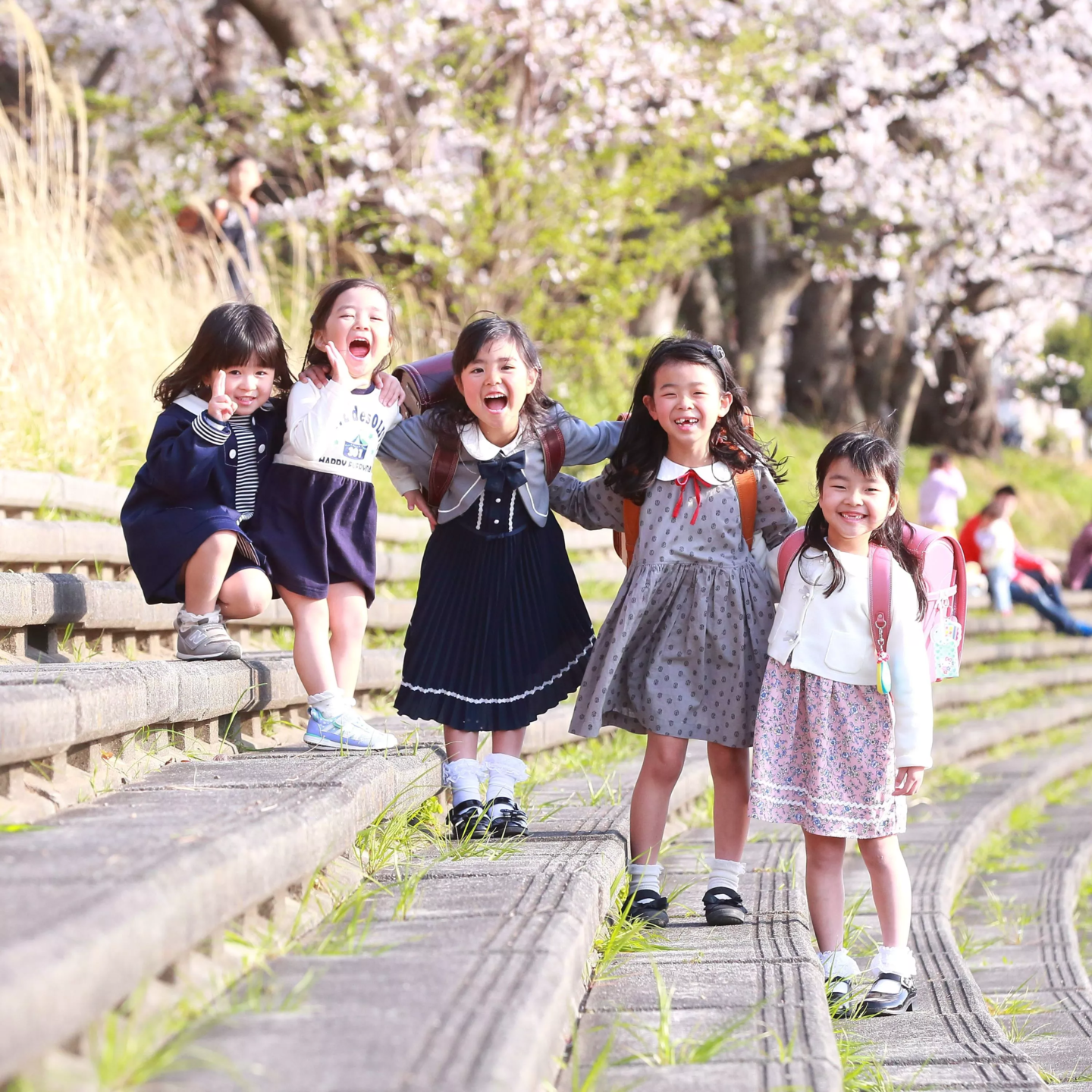 リバーサイドフォトのグループ撮影イメージ写真